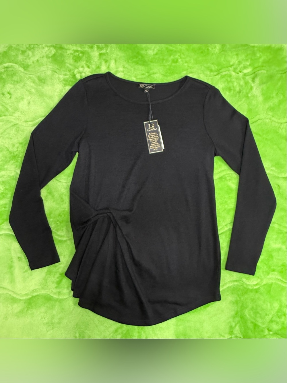 DG2 Asymmetric Twist Front Top